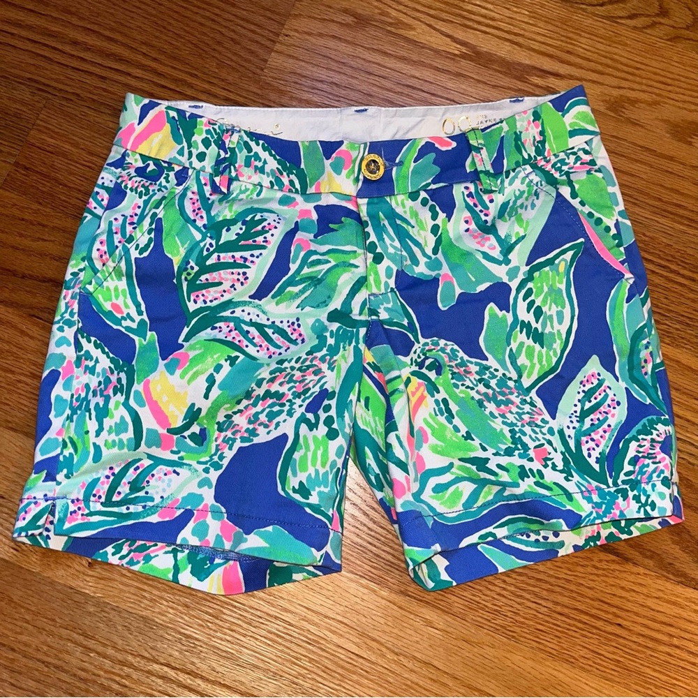 Lilly Pulitzer the Jayne short in beckon blue print size 00